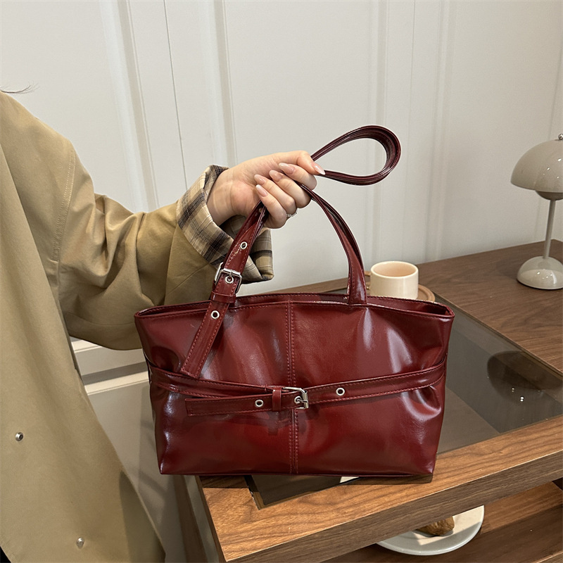 Luxury Wine Red Underarm Bag f - Luxury Bags Vip recension och pris