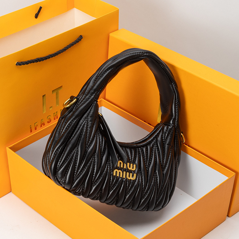 2026 New Wrinkle Wrist Crescen - Luxury Bags Dior recension och pris