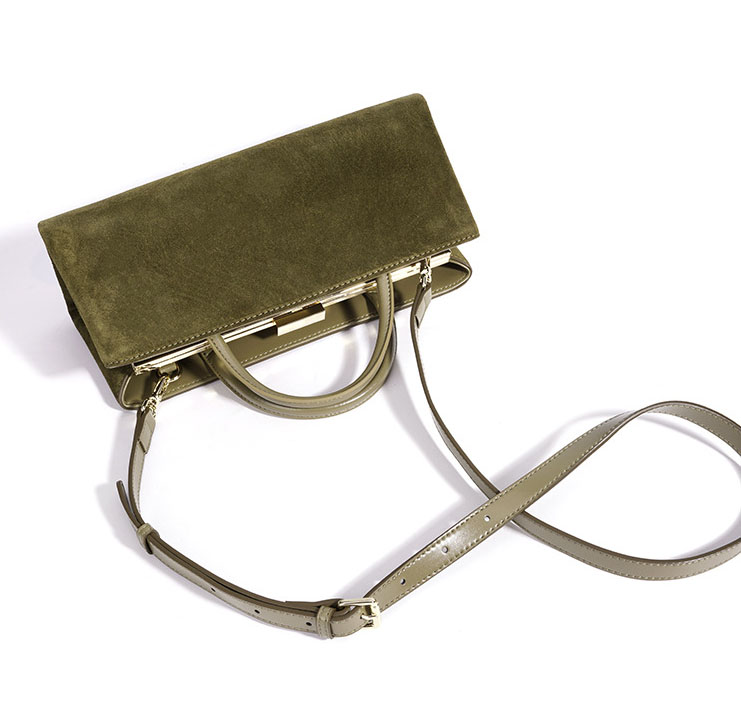 Limited-Edition Clasp Bag Kore - Luxury Bags Limited Edition recension och pris