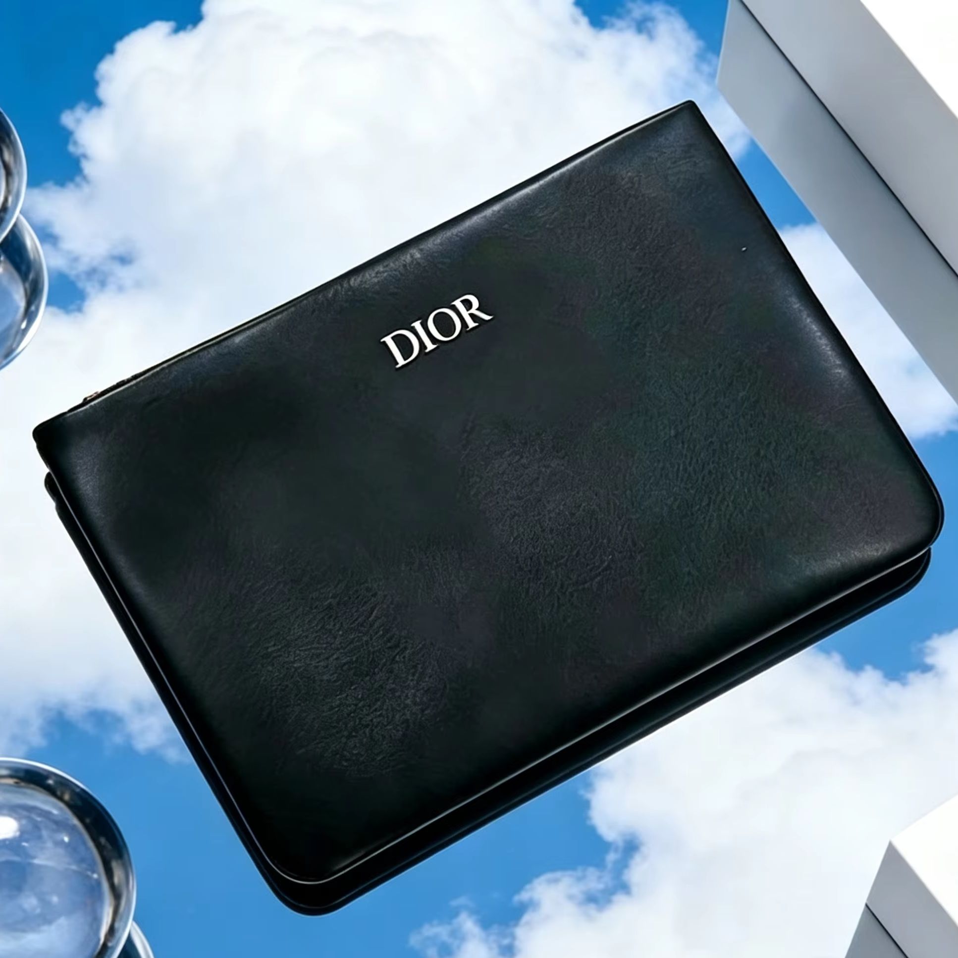 Dior’s Bag Unique Black Leathe - Luxury Bags Dior recension och pris