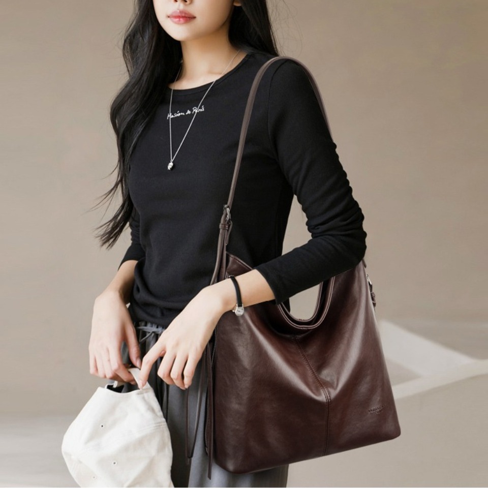 Limited Edition Hobo Tote Bags - Luxury Bags Limited Edition recension och pris